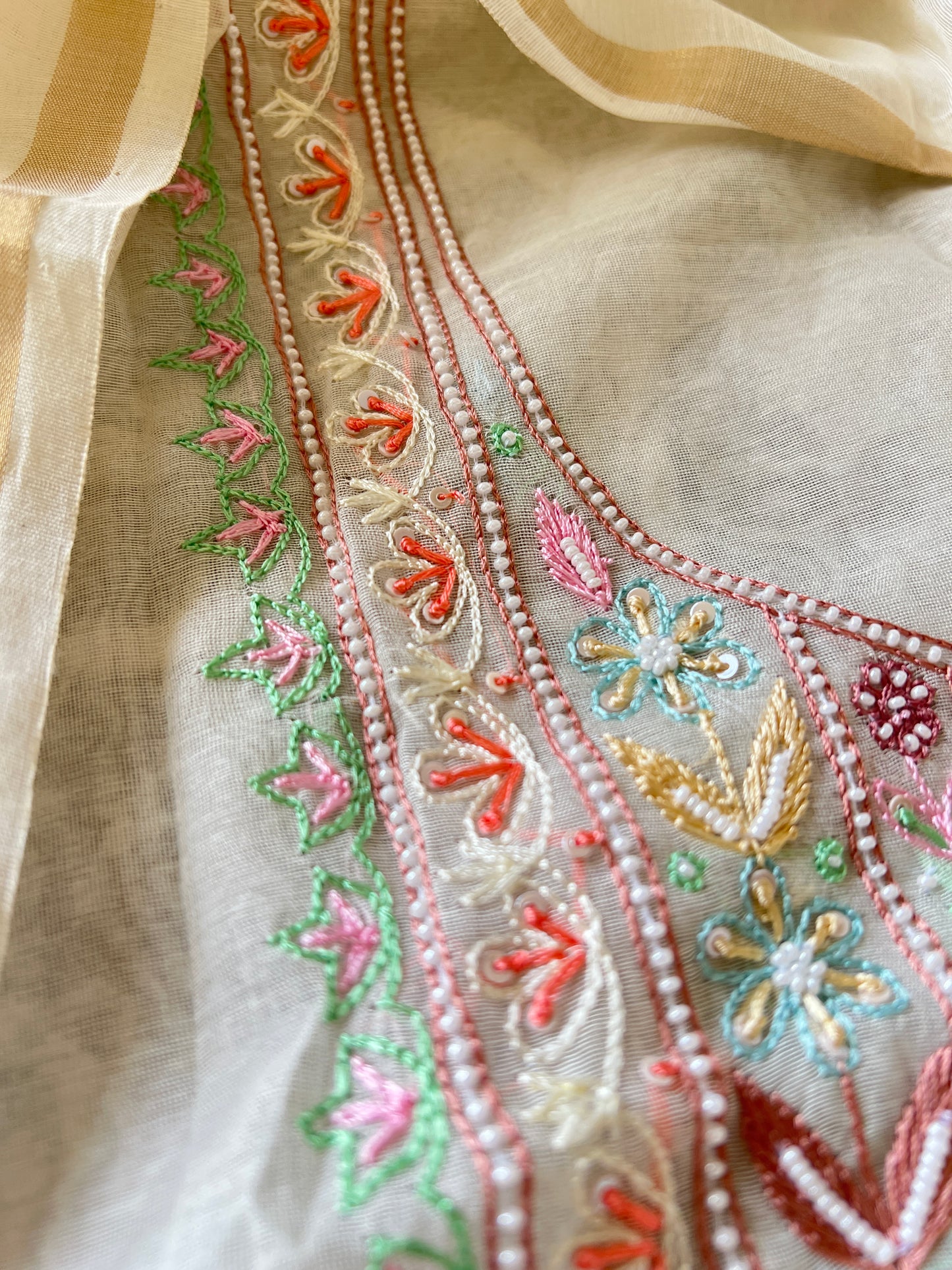 Mul handwork chikankari Kurta Dupatta set