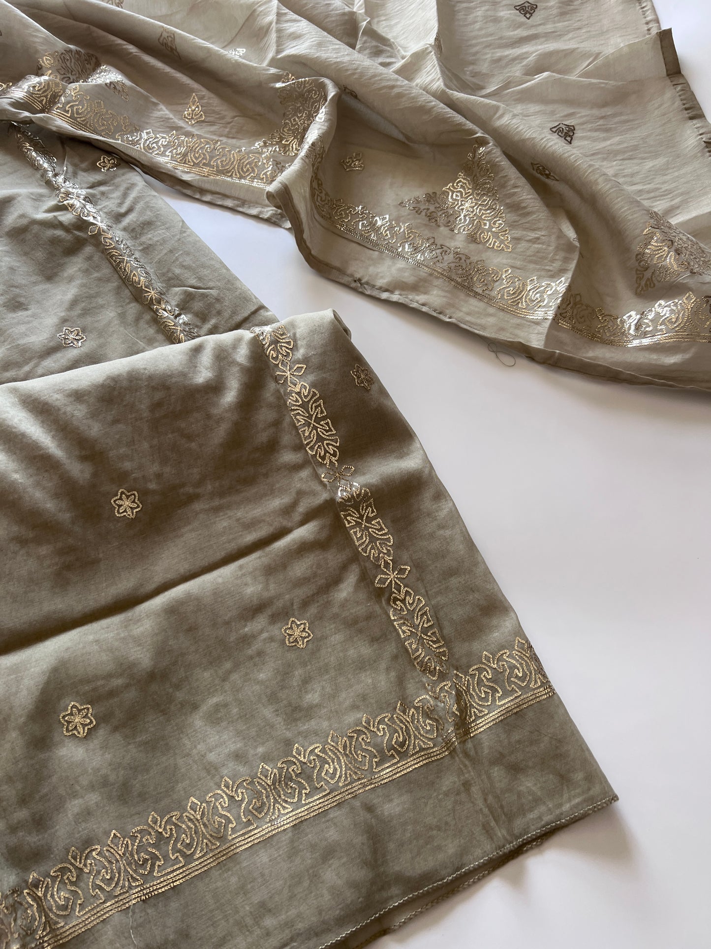 Mul Chanderi dress material unstitched Suit set
