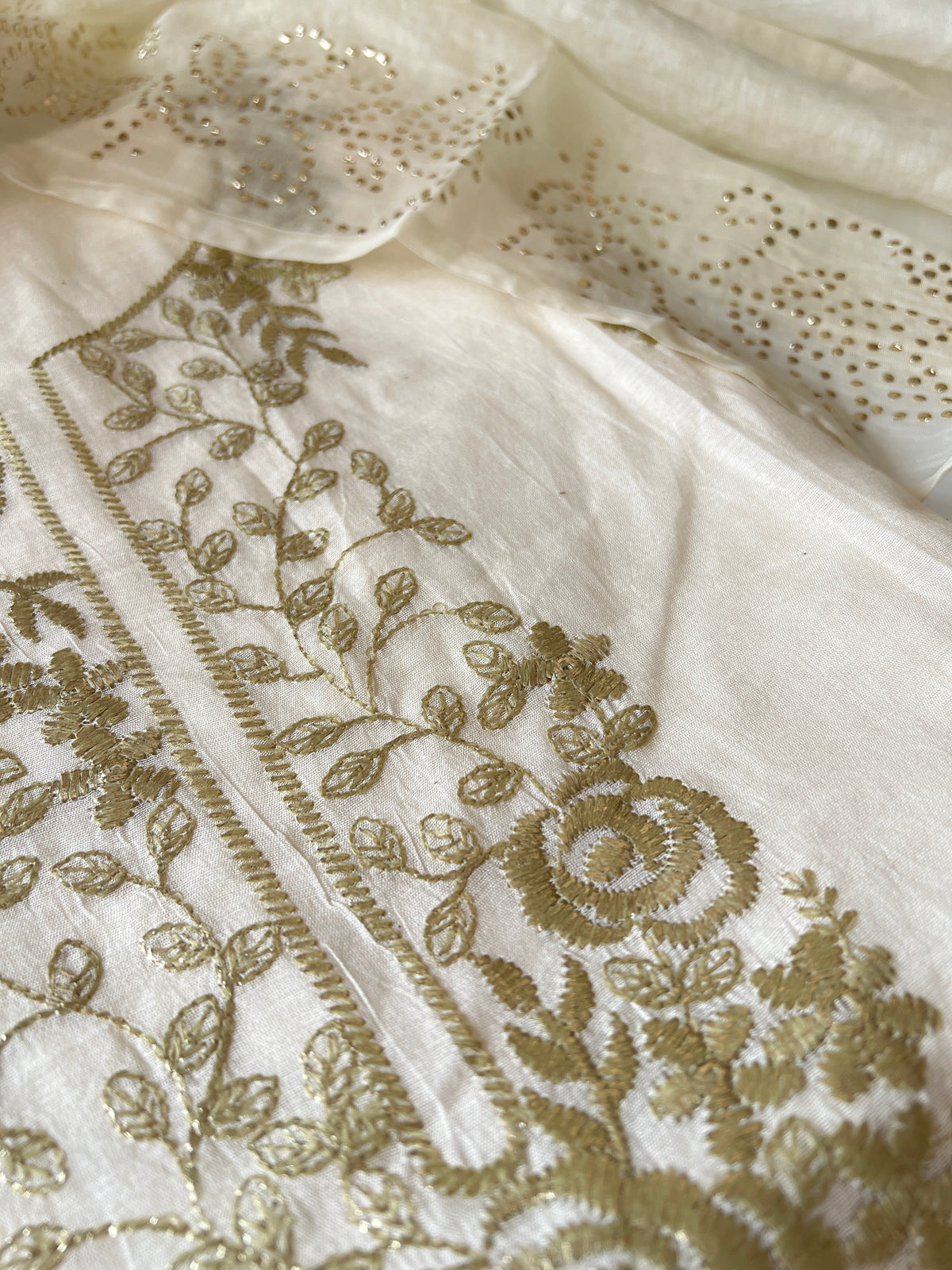 Off white Mul Chanderi dress material with pitta and mukaish work dupatta