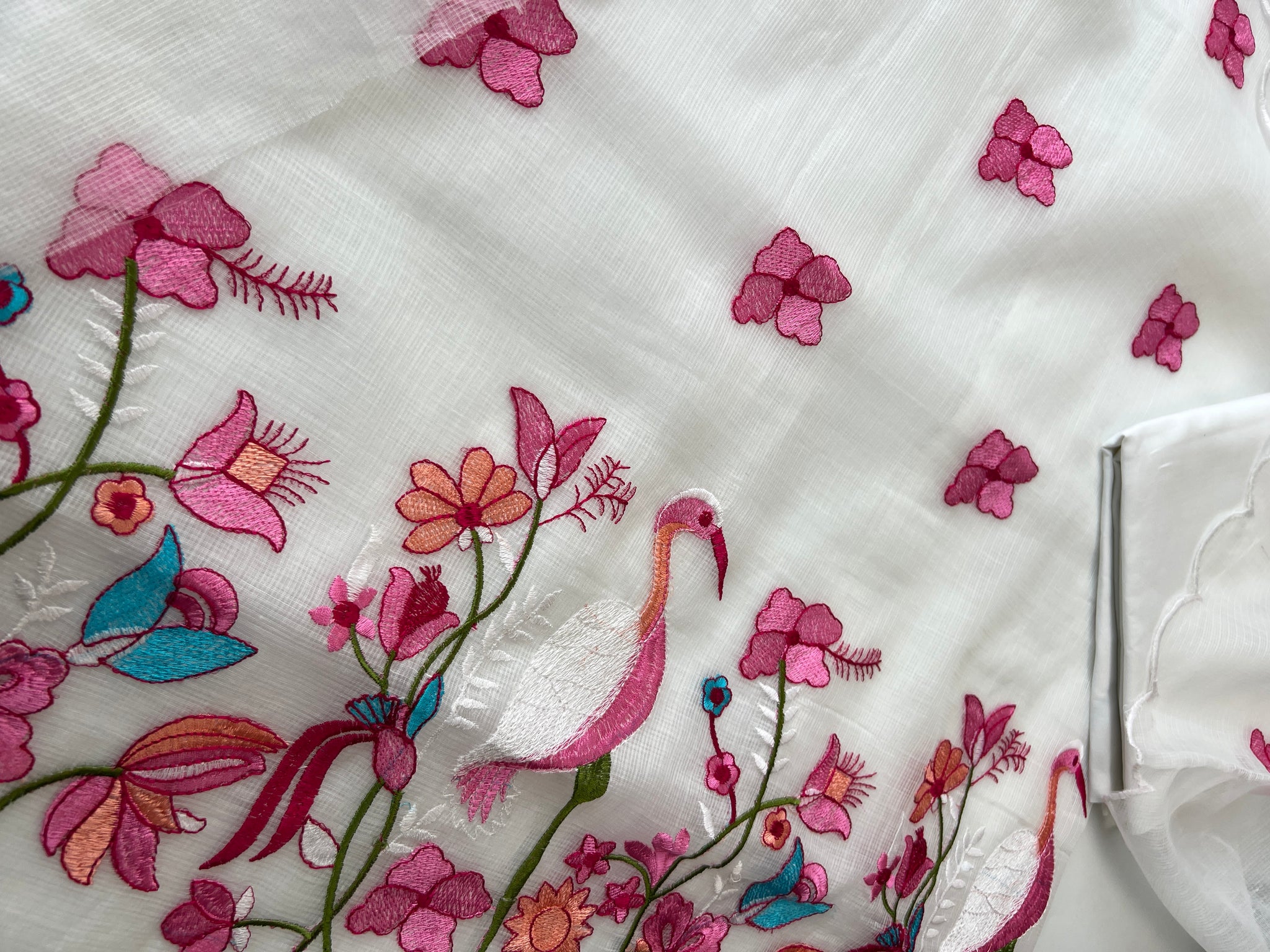 White Kotta embroidered kurta dupatta set Unstitched