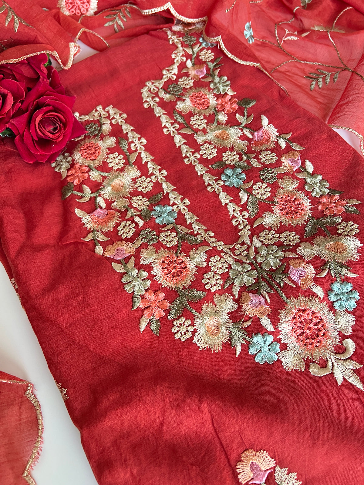 Mul chanderi full embroidery dupatta thread work unstitched suit