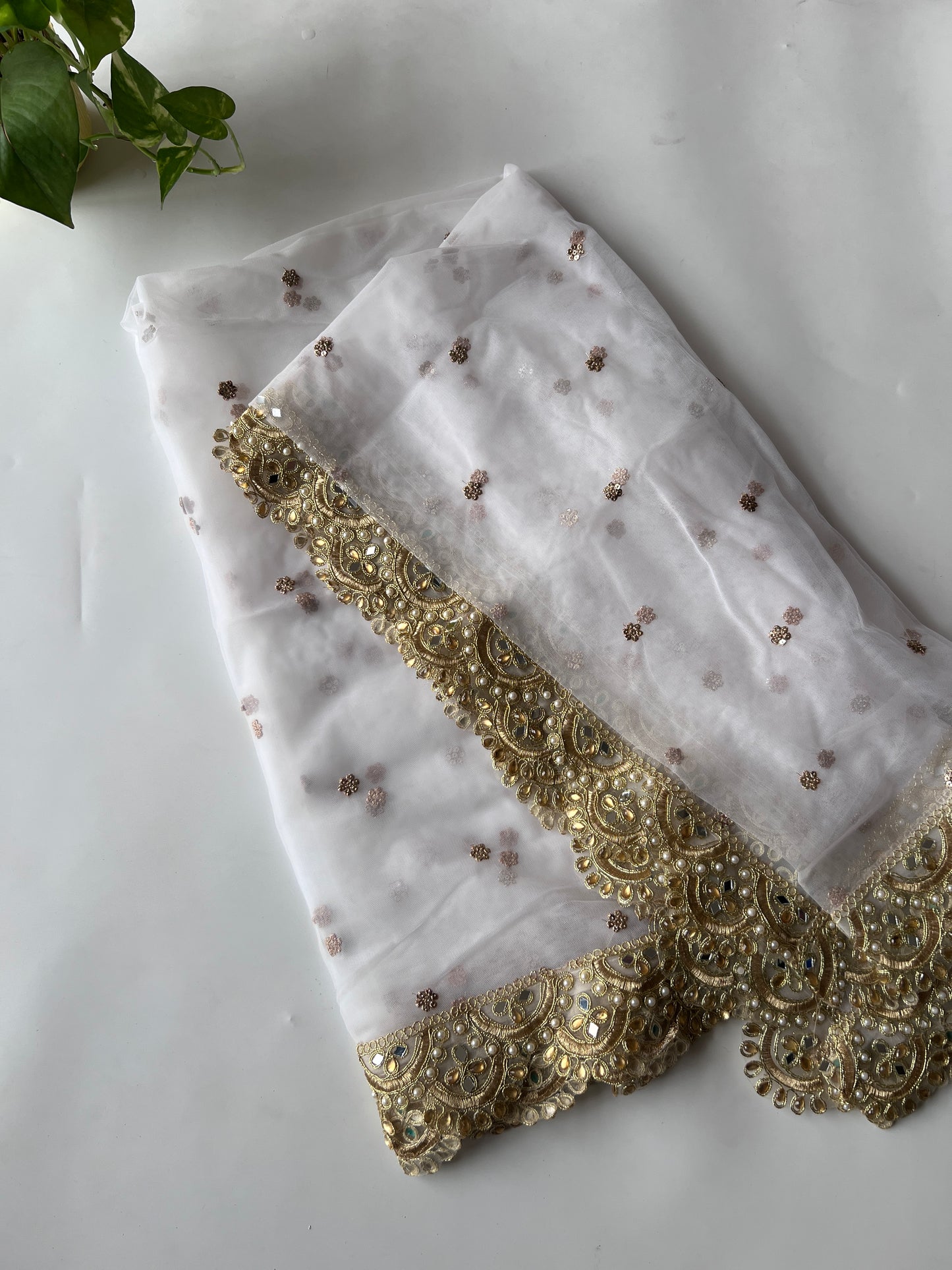 White Net dupatta with scallop border