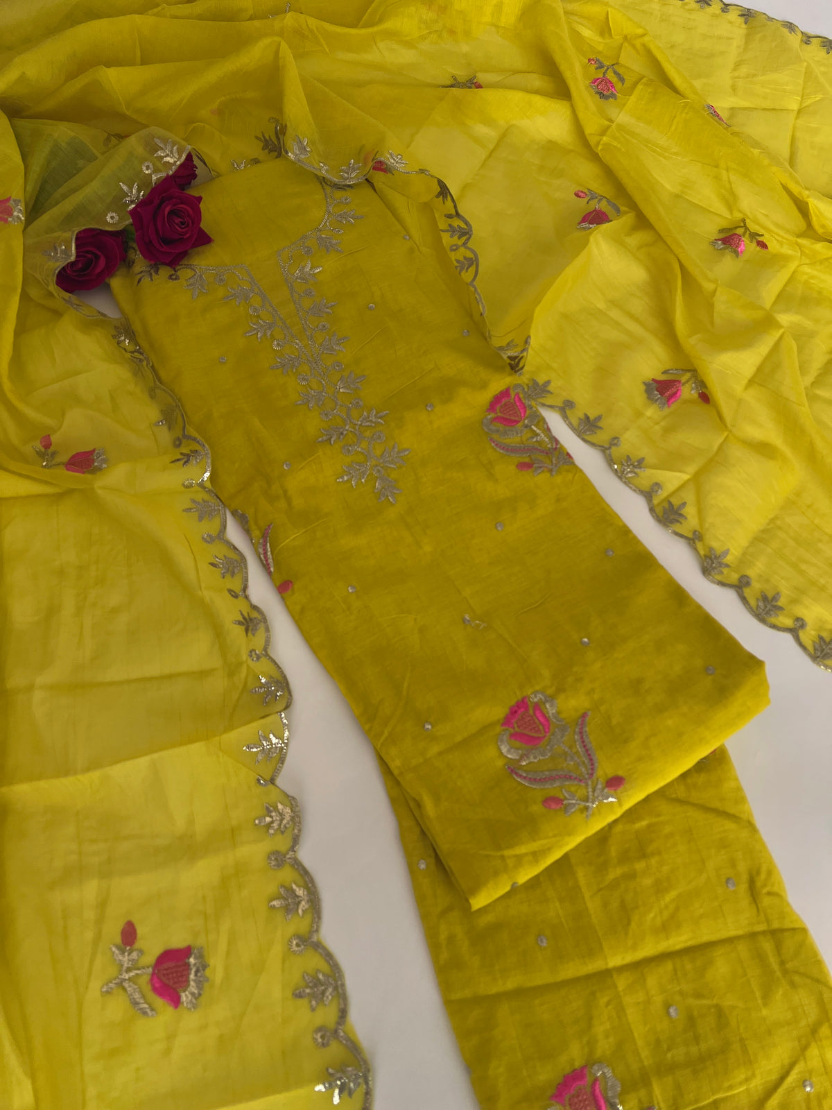 Pitta with thread work on Mul Chanderi dress material - Unstitched Suit set