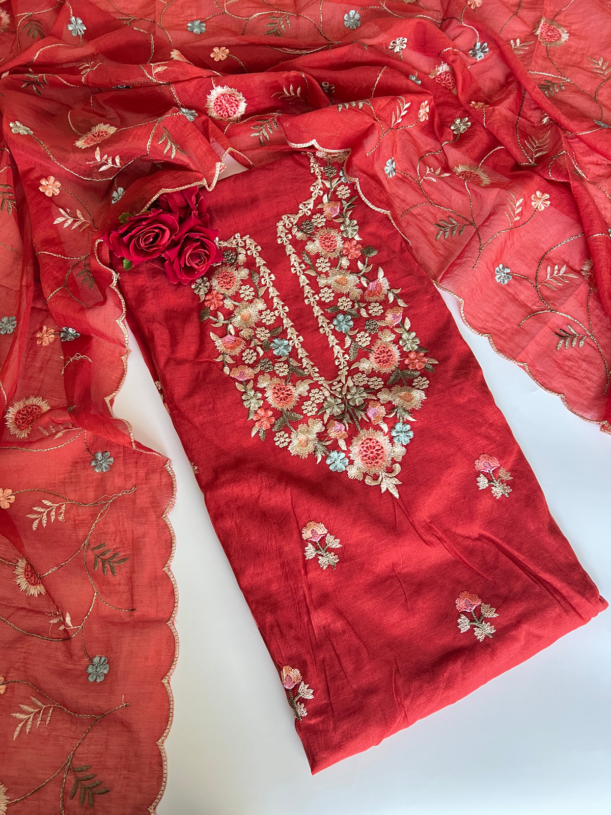 Mul chanderi full embroidery dupatta thread work unstitched suit