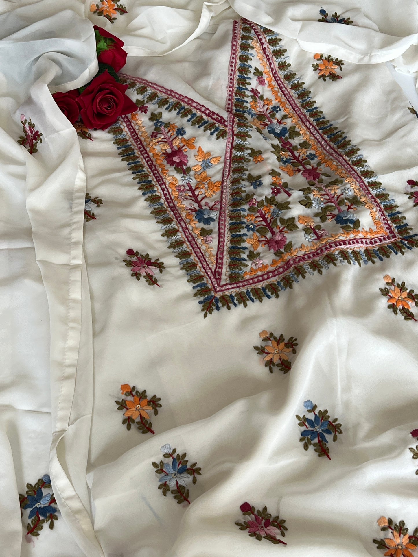 Off white Knot Embroidery Unstitched suit set 2 pc