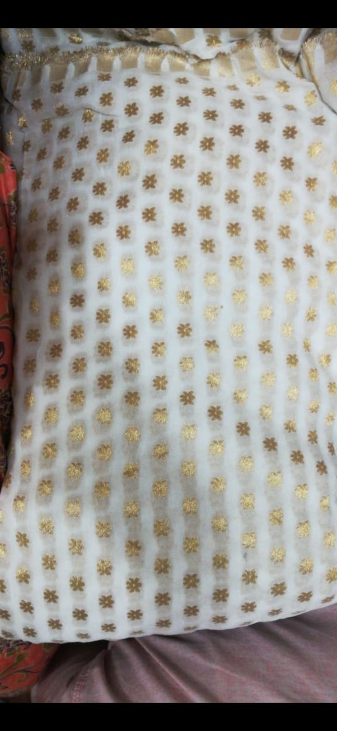 Dyeable Georgette Banarasi Flower Booti