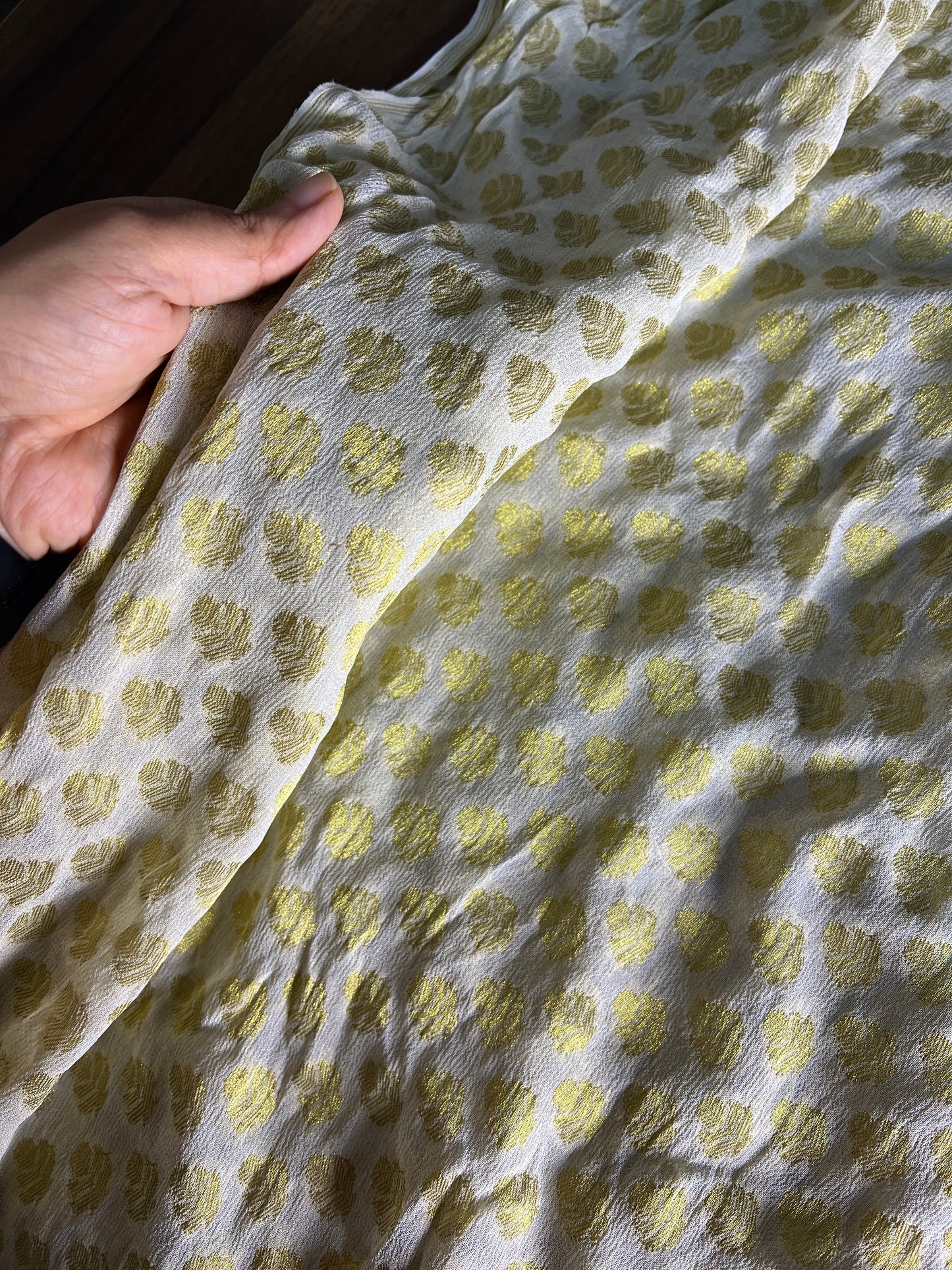 Dyeable Georgette Banarasi Booti