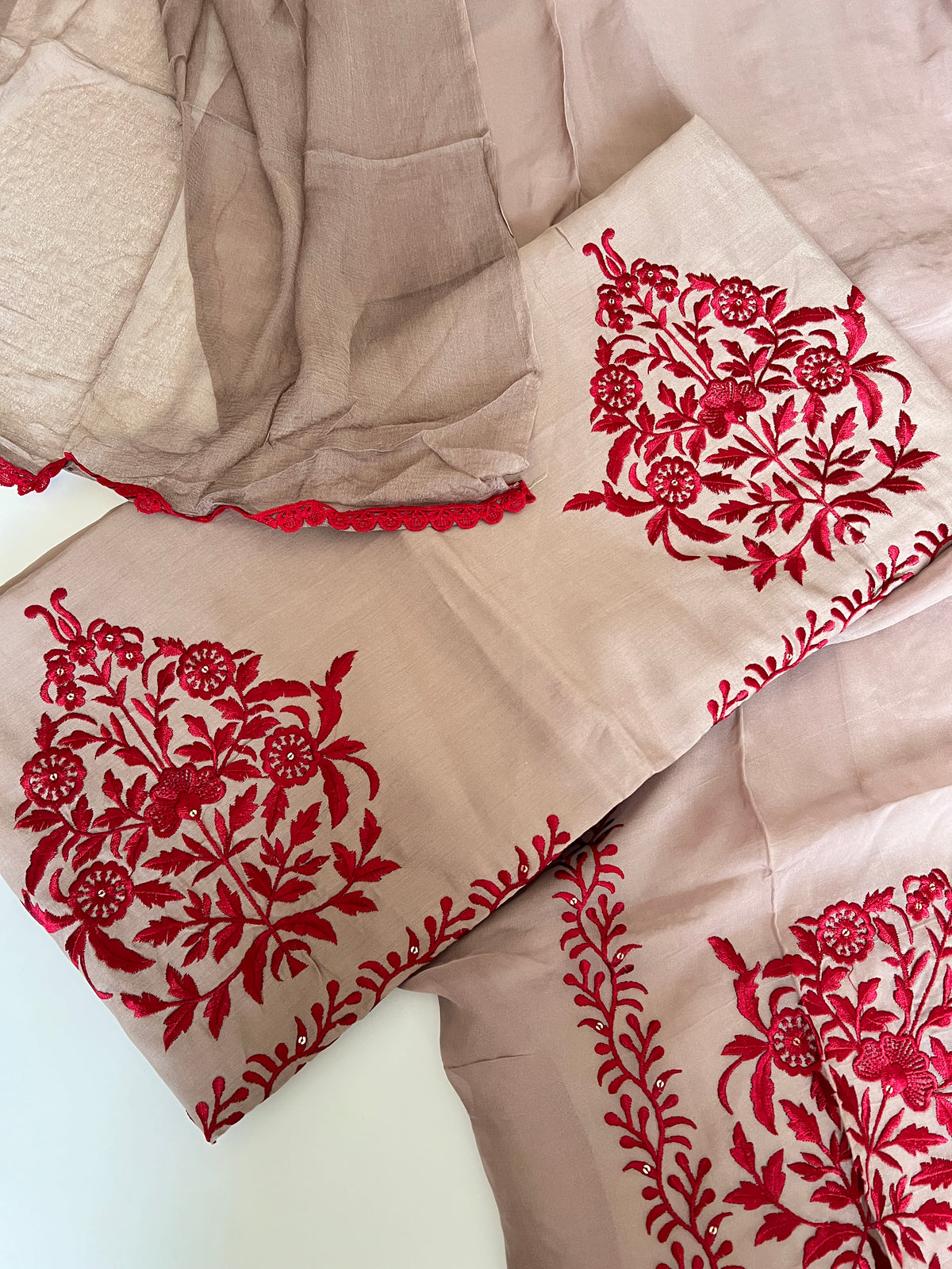 Laal Dhaga Unstitched suit on Mouse color with Salwar embroidery