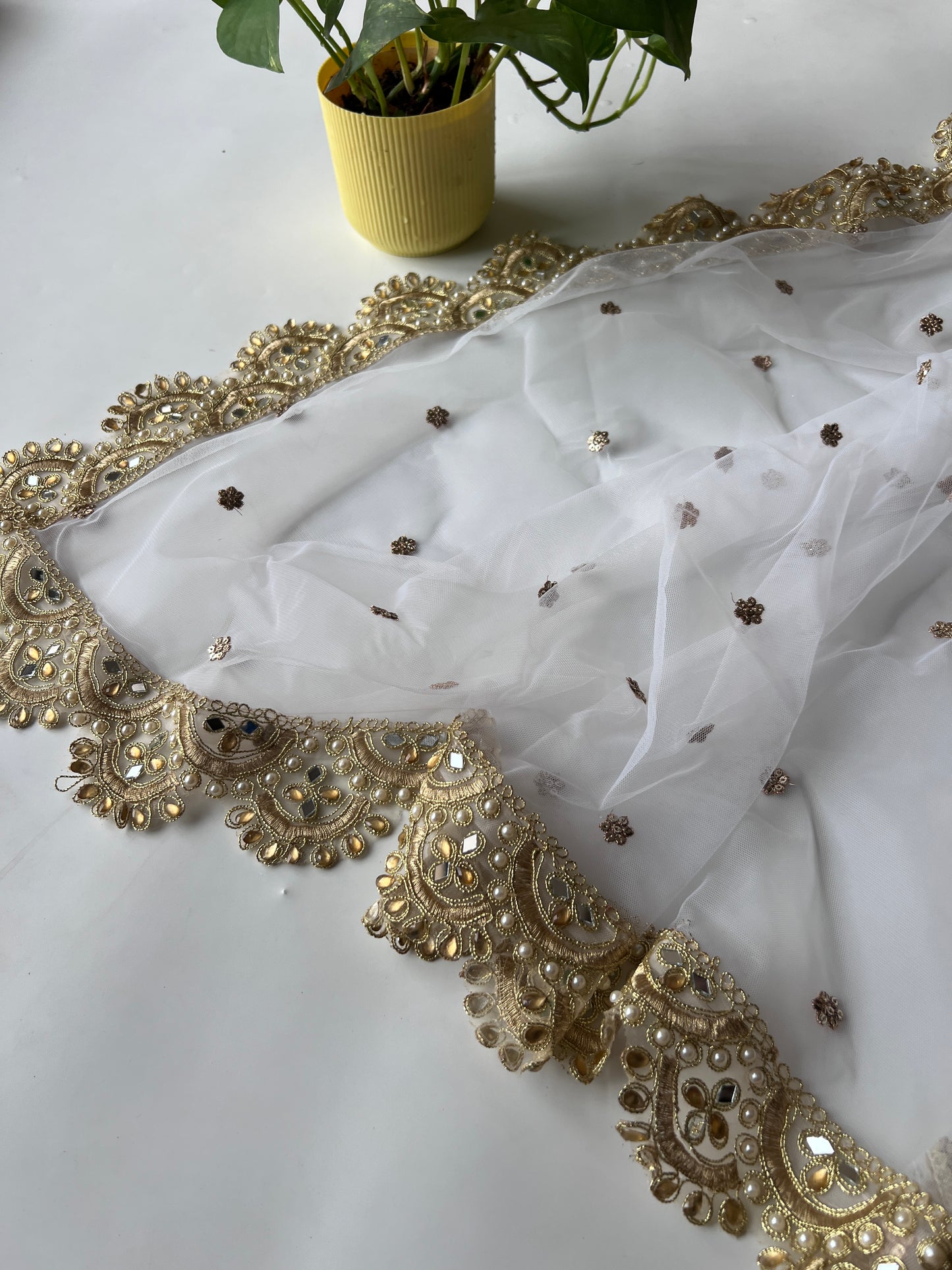 White Net dupatta with scallop border
