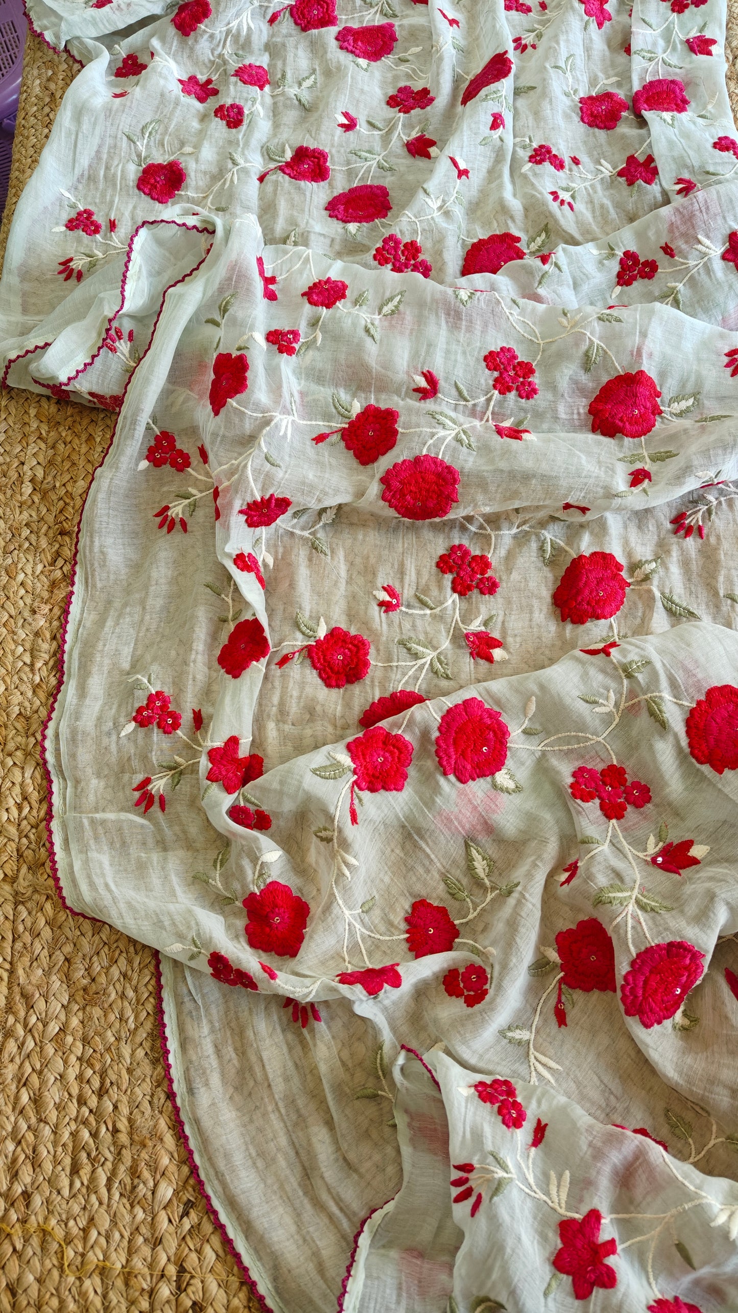 Pure Maheshwari dupatta with floral embroidery