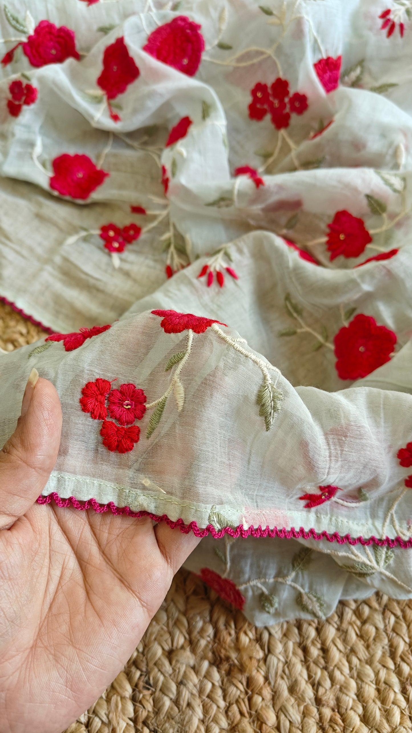 Pure Maheshwari dupatta with floral embroidery
