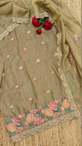 Crush tissue with flower embroidery