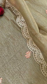 Crush tissue with flower embroidery