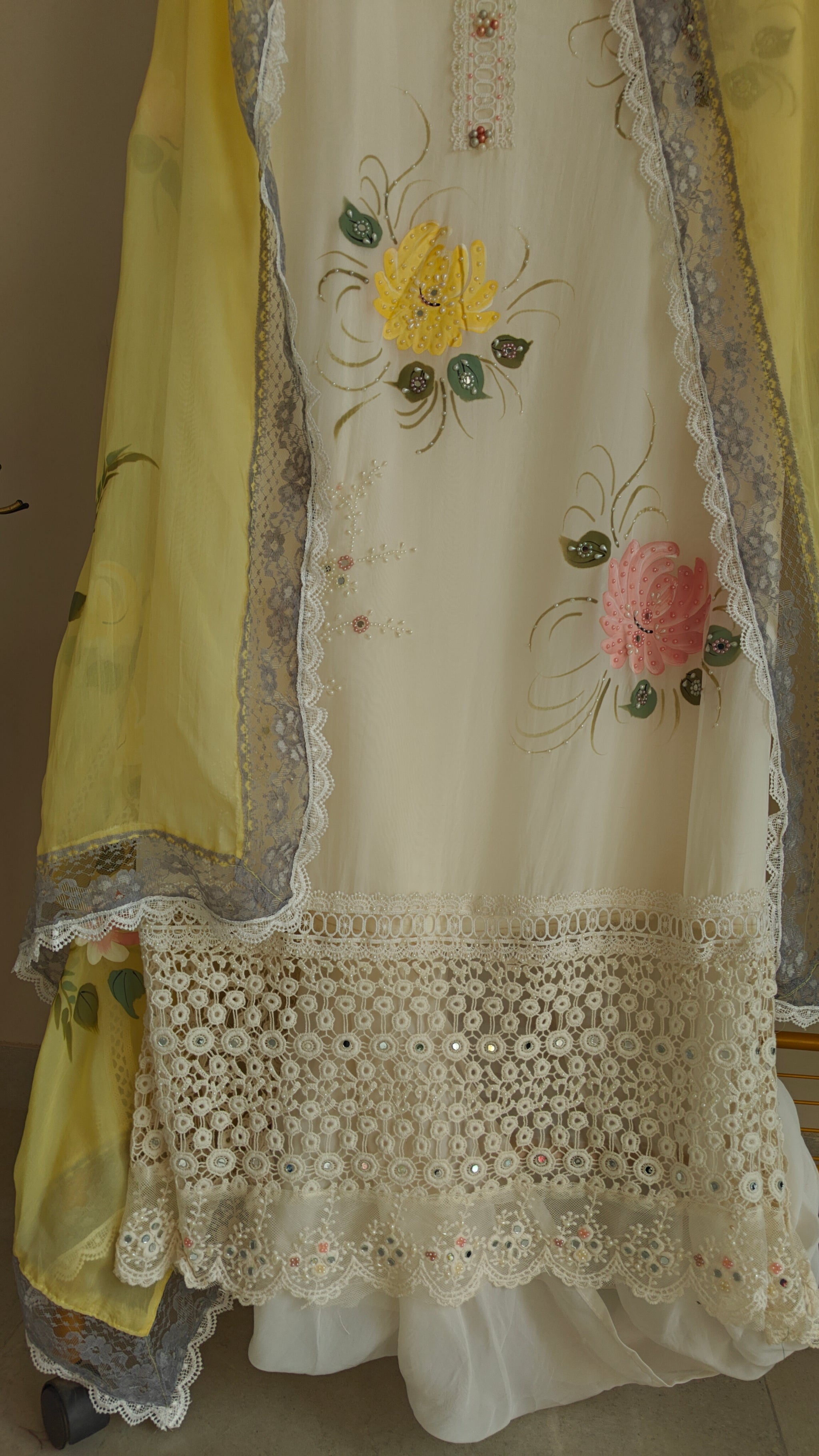 Handpainted and pearl embroidery Unstitched suit