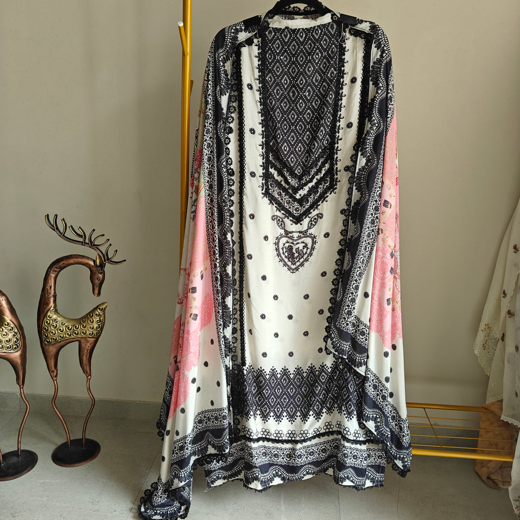 Masleen Kurta with Printed Dupatta Pakistani style.