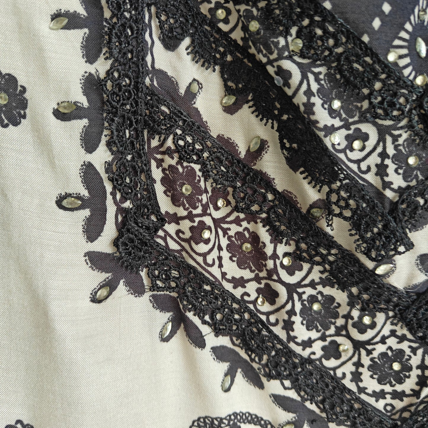 Masleen Kurta with Printed Dupatta Pakistani style.