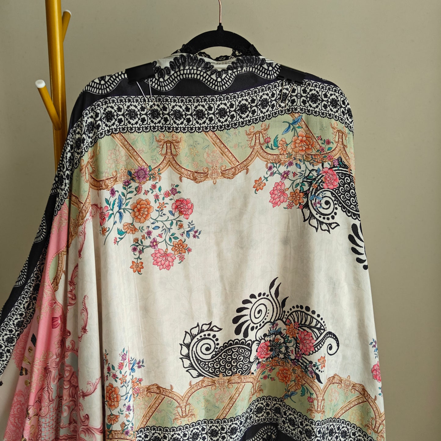 Masleen Kurta with Printed Dupatta Pakistani style.