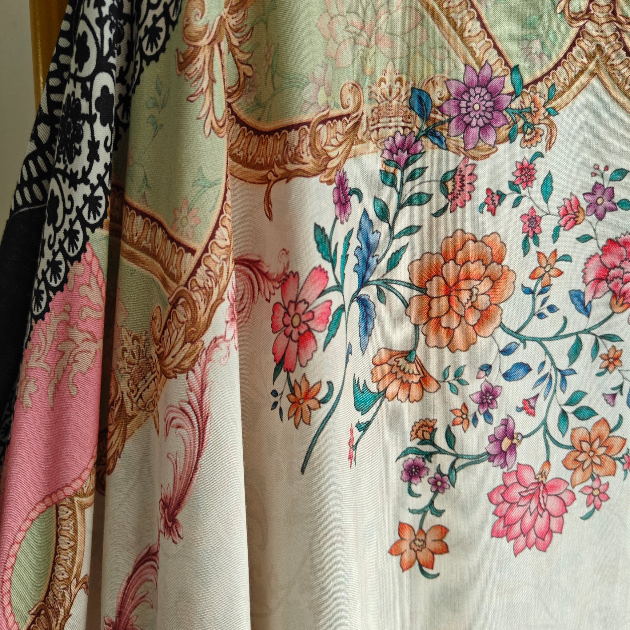 Masleen Kurta with Printed Dupatta Pakistani style.