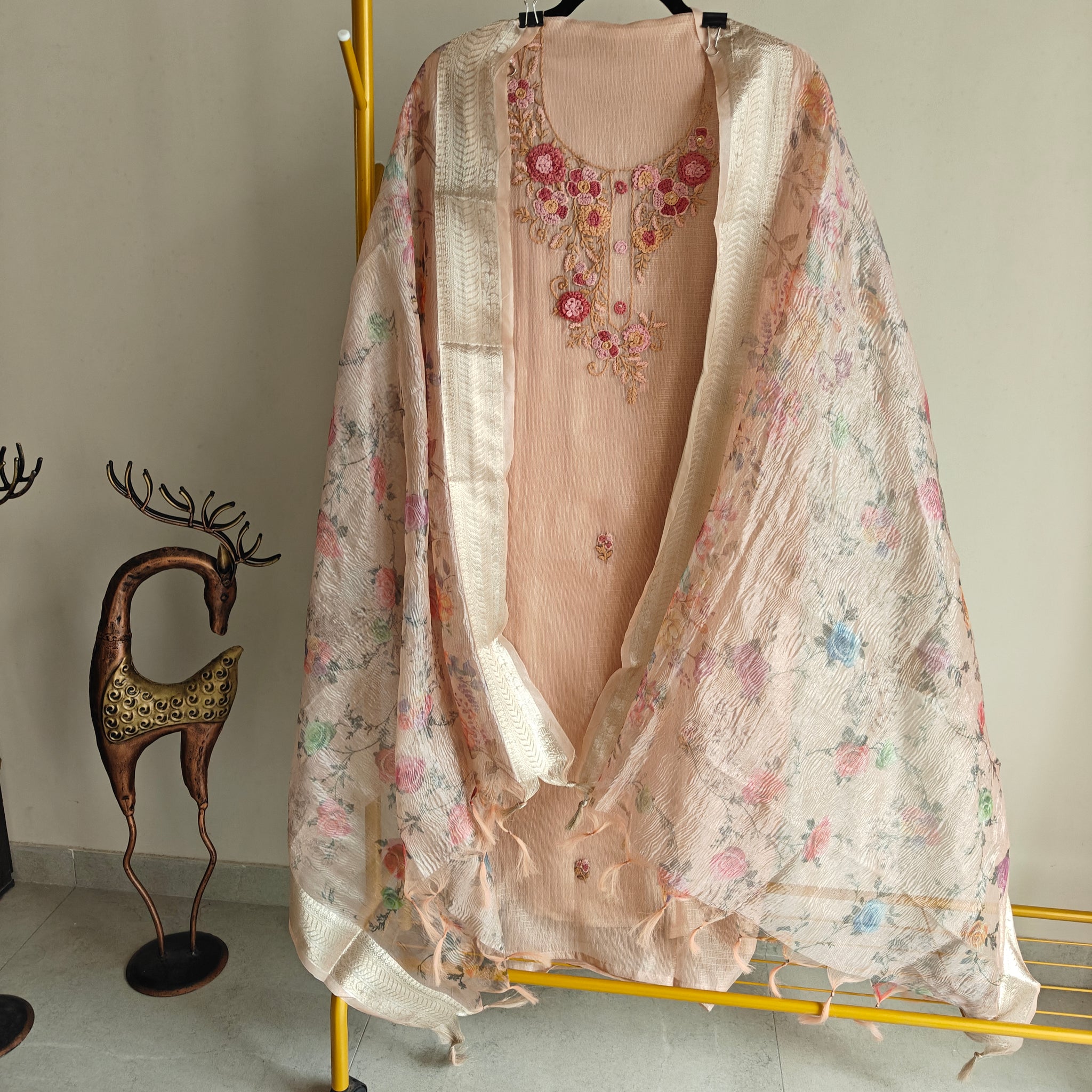 Soft Zari kota kurta with tissue dupatta.