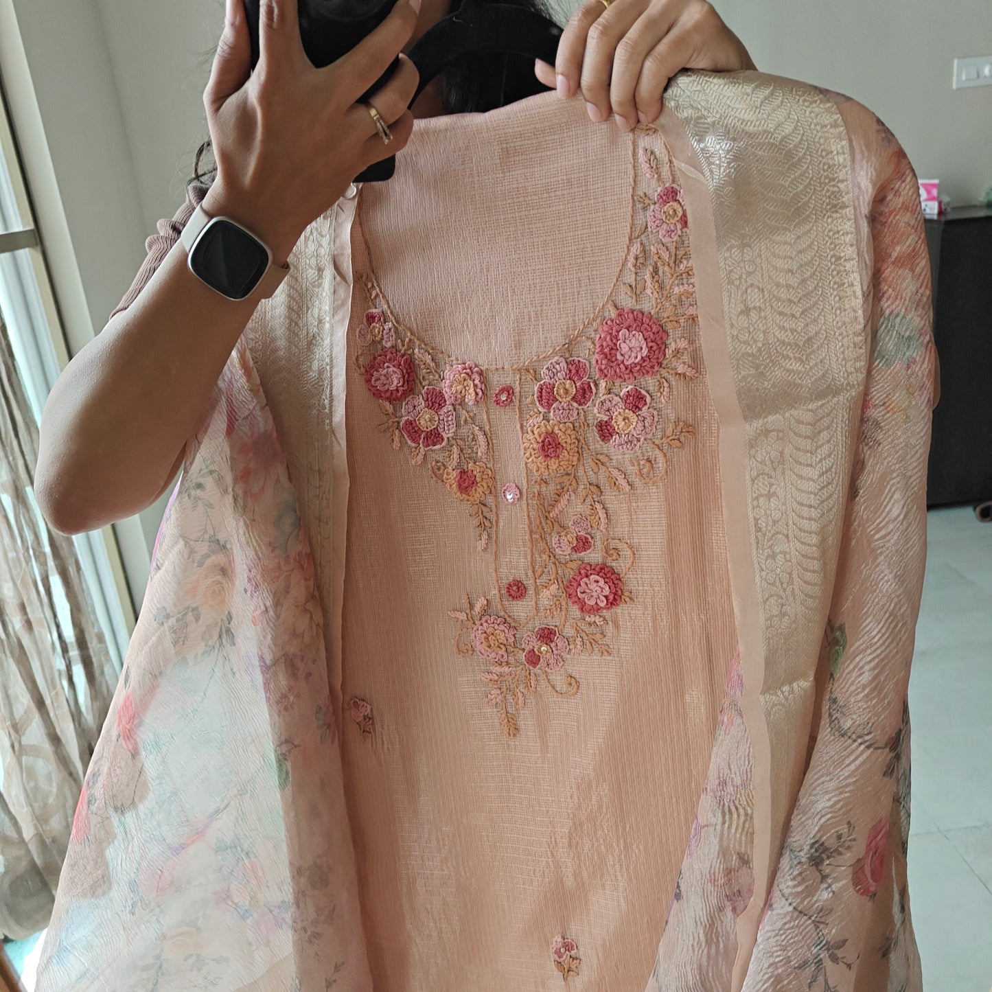 Soft Zari kota kurta with tissue dupatta.