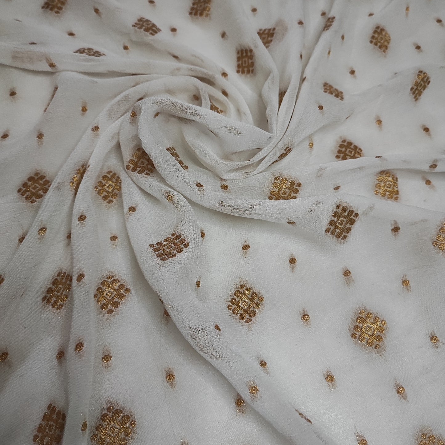 Dyeable Georgette Banarasi Booti