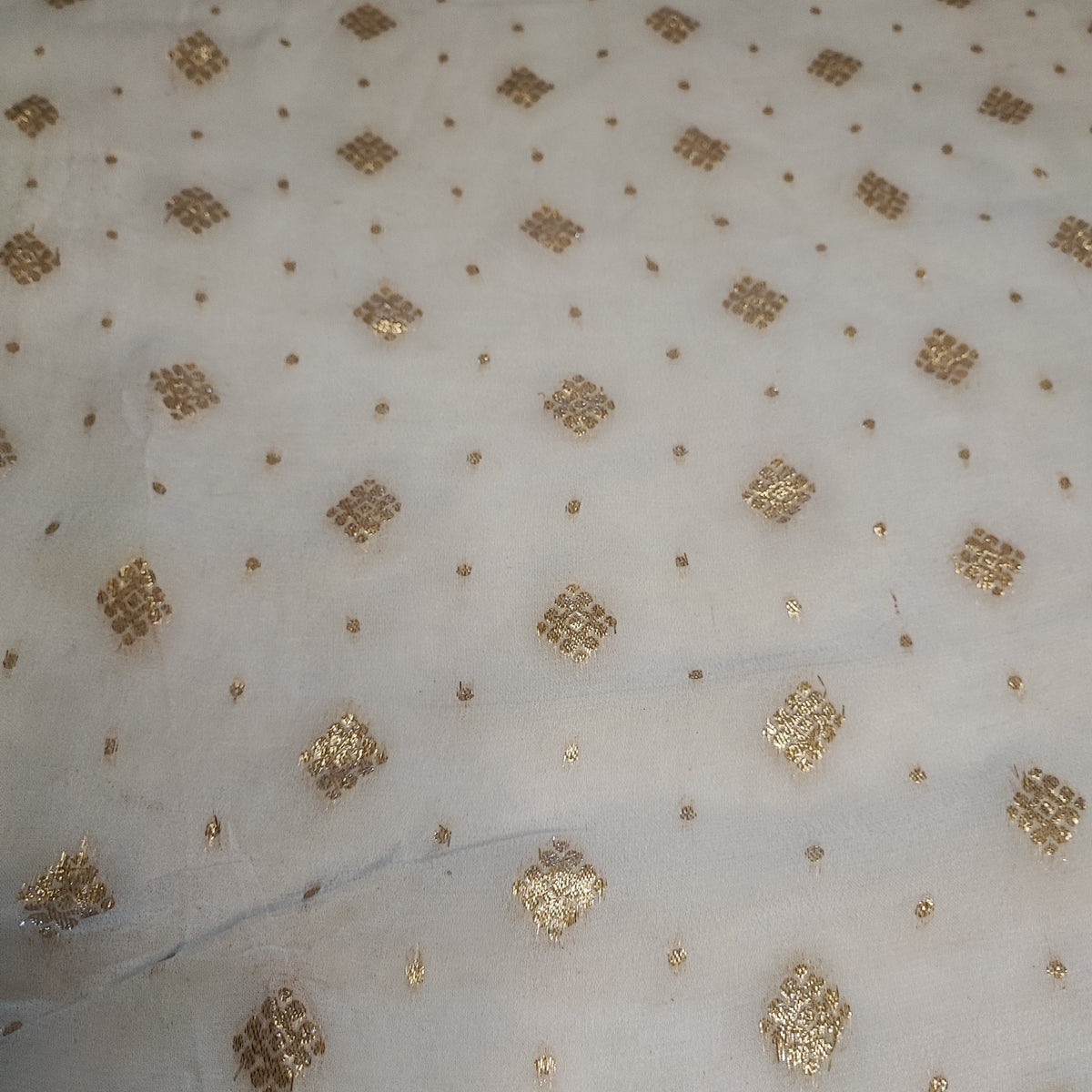 Dyeable Georgette Banarasi Booti