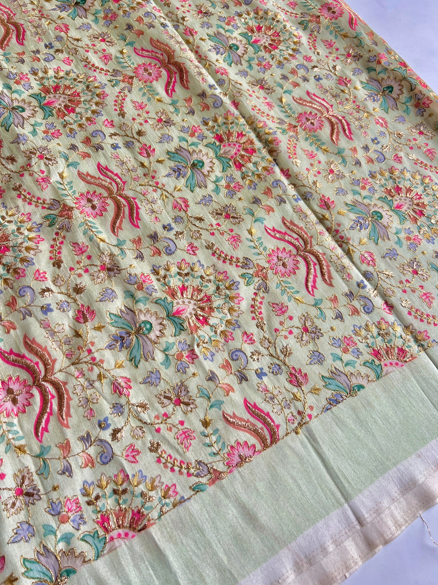 Pist with multicolor embroidered Raw Silk
