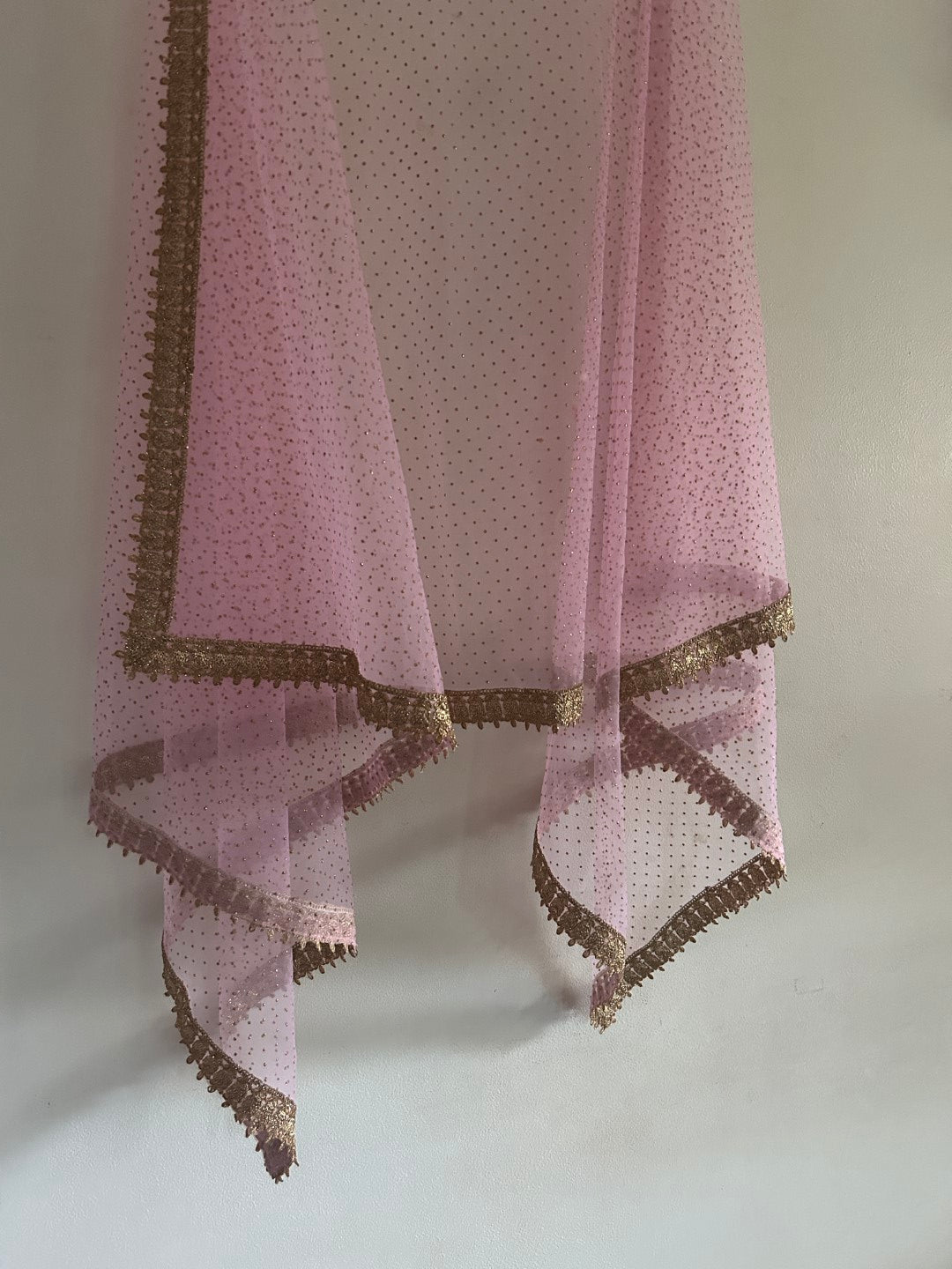 Pink Net dupatta with border. Wedding chunri