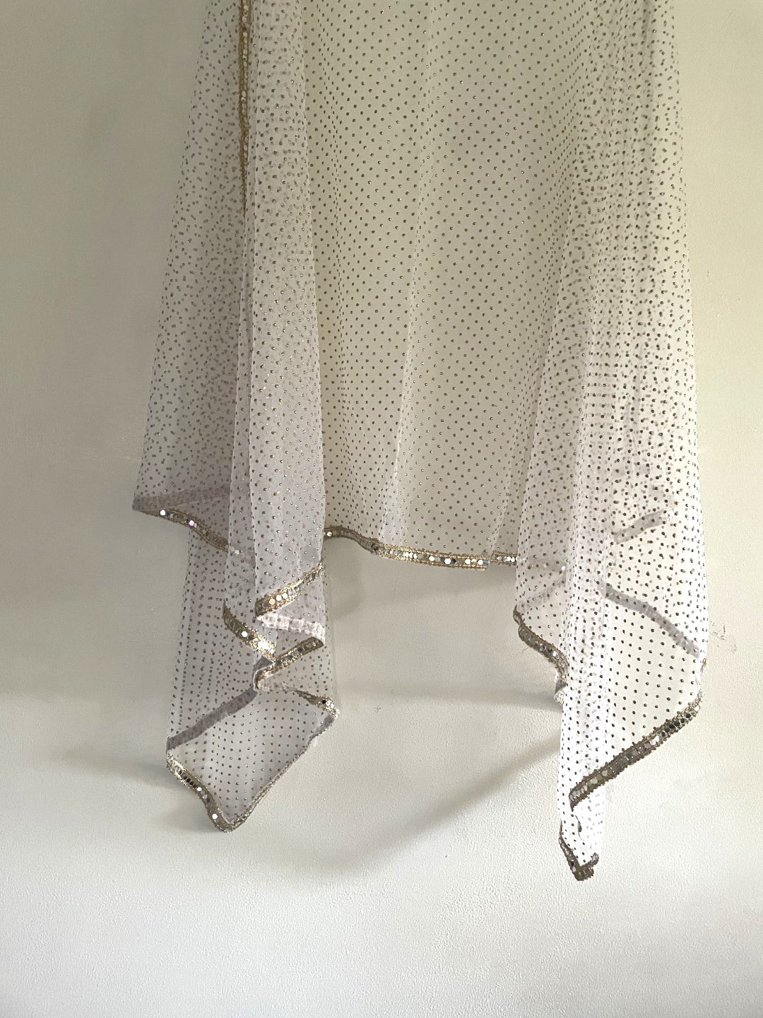 White dupatta with mirror border