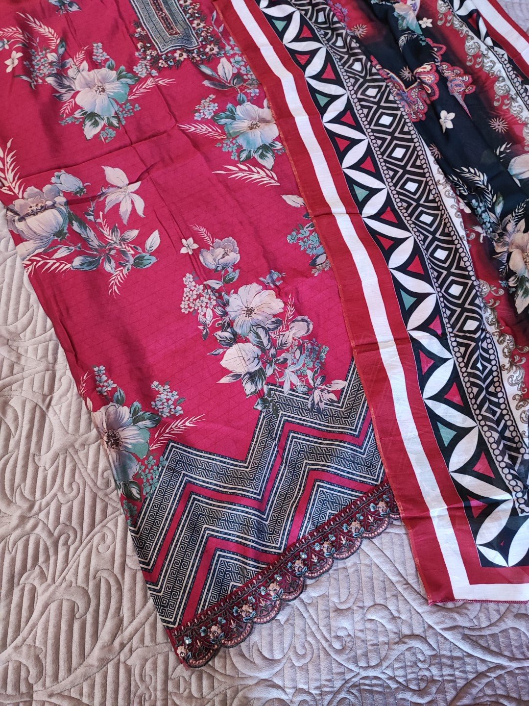 Masleen Printed Kurta Dupatta Pakistani style. - Neel Creations By Saanvi