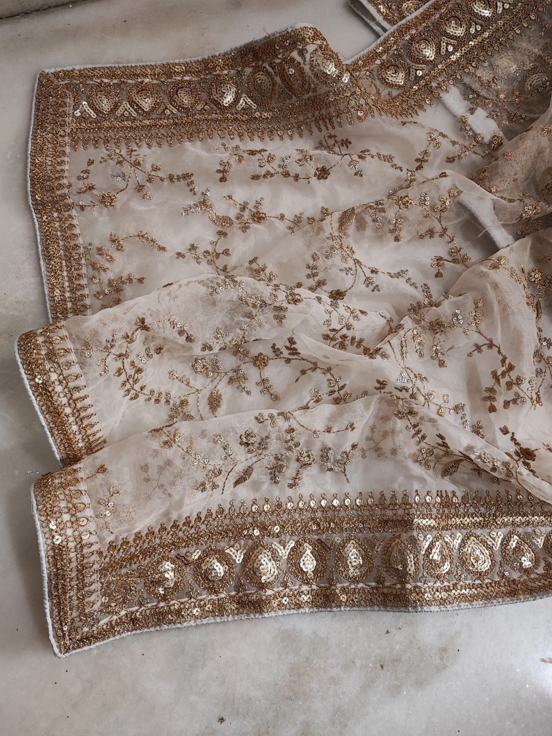 Off white Heavy border dupatta. Sabyasachi inspired Dupatta. - Neel Creations By Saanvi