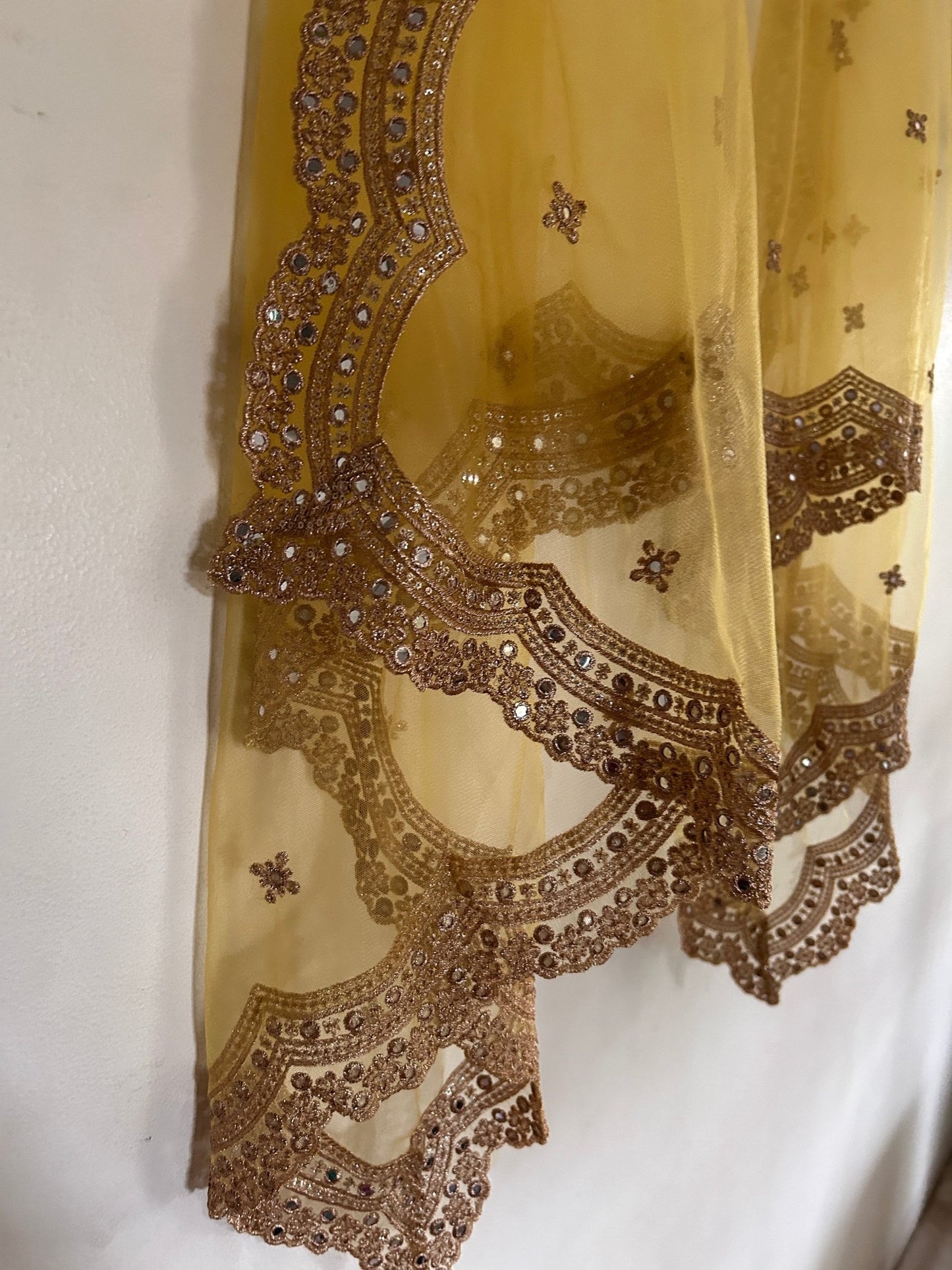 Yellow net dupatta with scallop border - Neel Creations By Saanvi