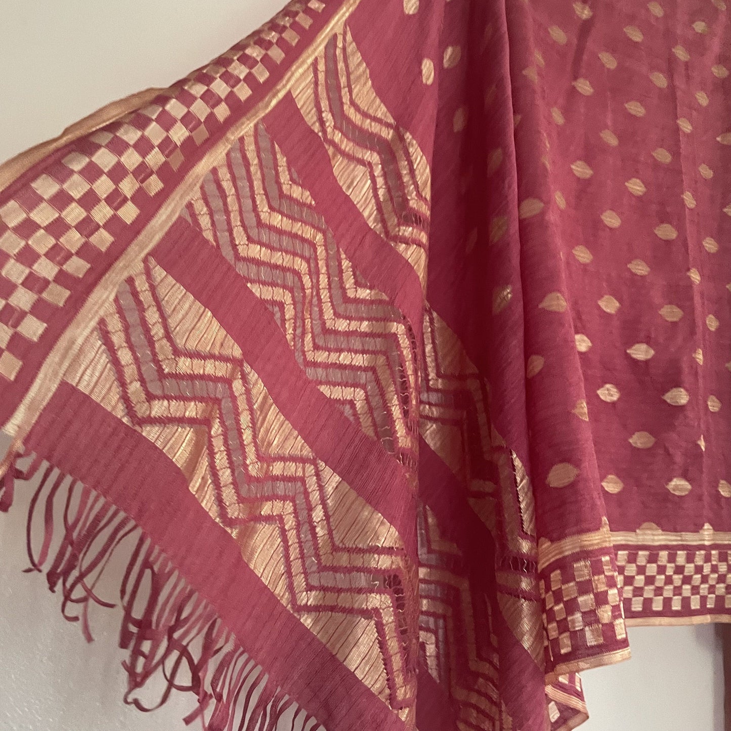 Beautiful dupatta stole for women. Indian dupatta for salwar kameez - Neel Creations By Saanvi