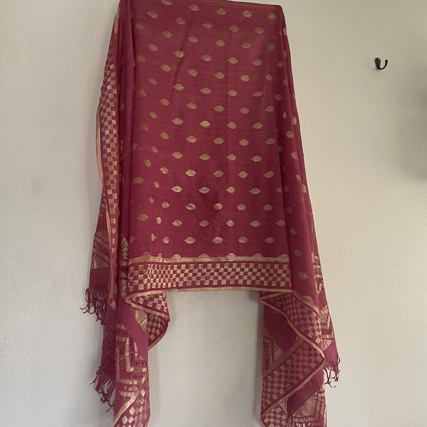 Beautiful dupatta stole for women. Indian dupatta for salwar kameez - Neel Creations By Saanvi
