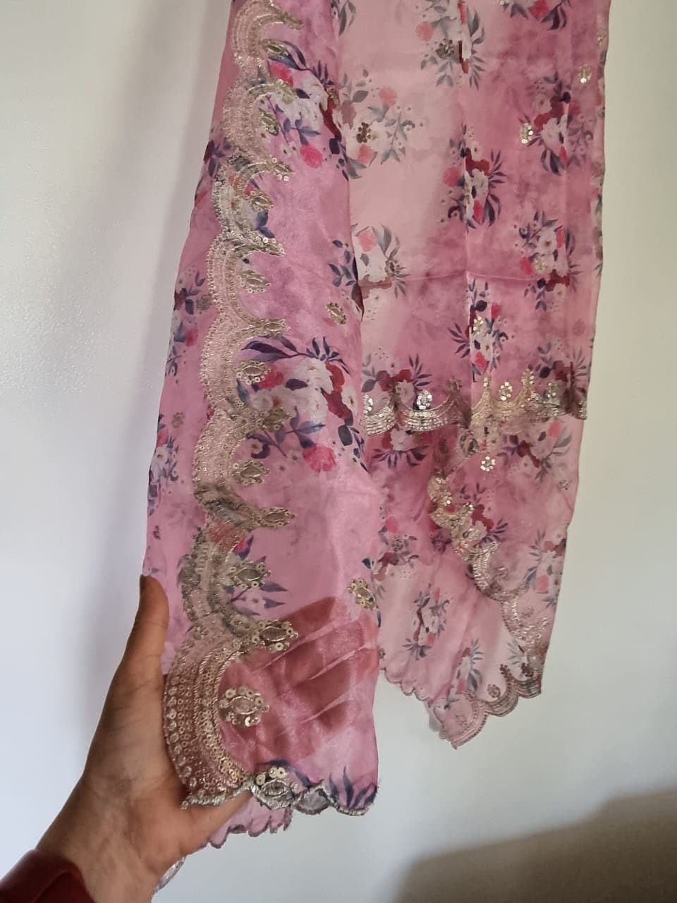 Pink floral dupatta for women. Organza dupatta with embroidered border. - Neel Creations By Saanvi