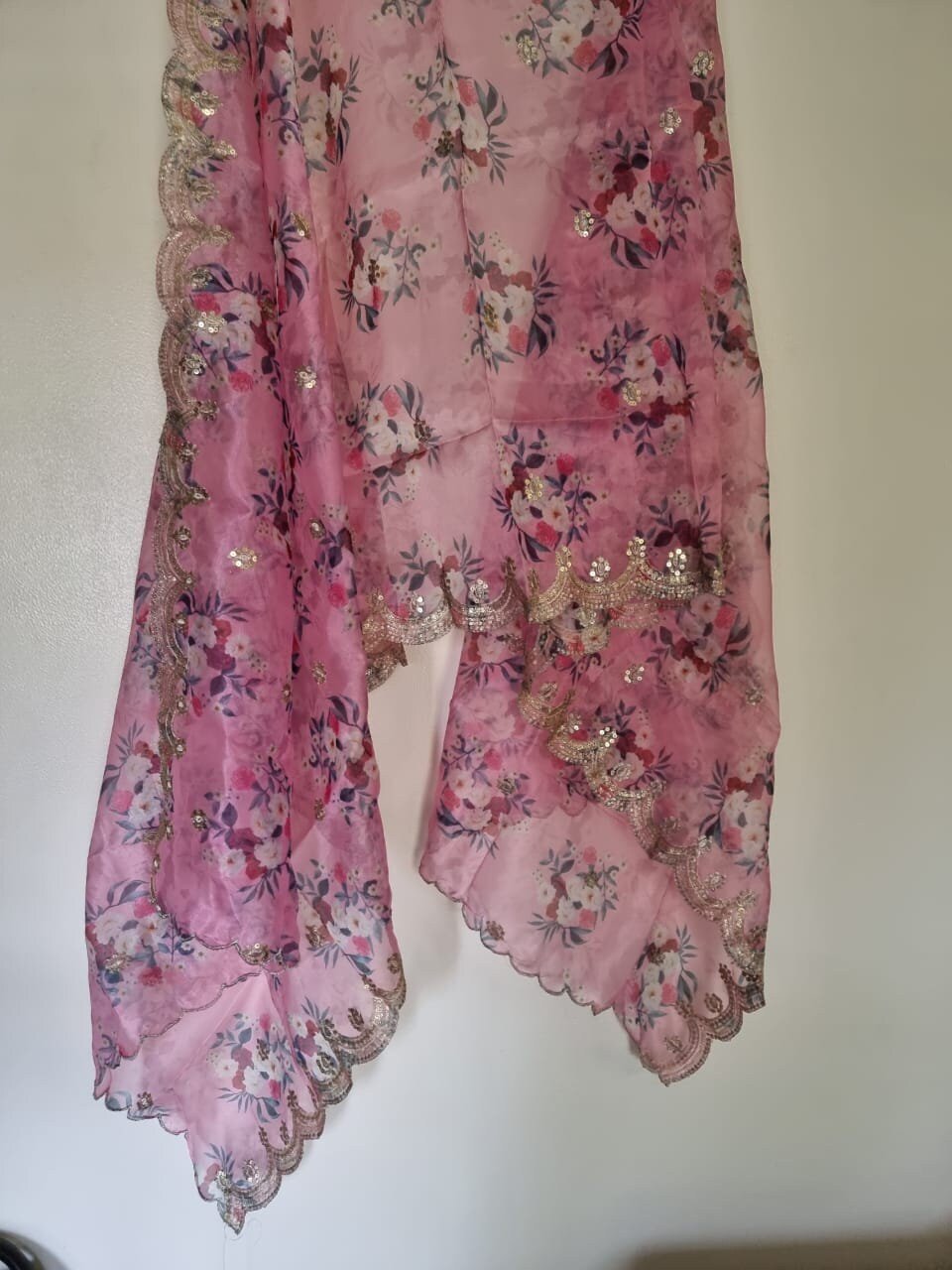 Pink floral dupatta for women. Organza dupatta with embroidered border. - Neel Creations By Saanvi