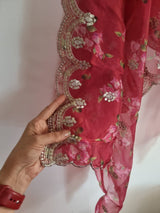 Scallop border floral printed Indian dupatta for women. - Neel Creations By Saanvi