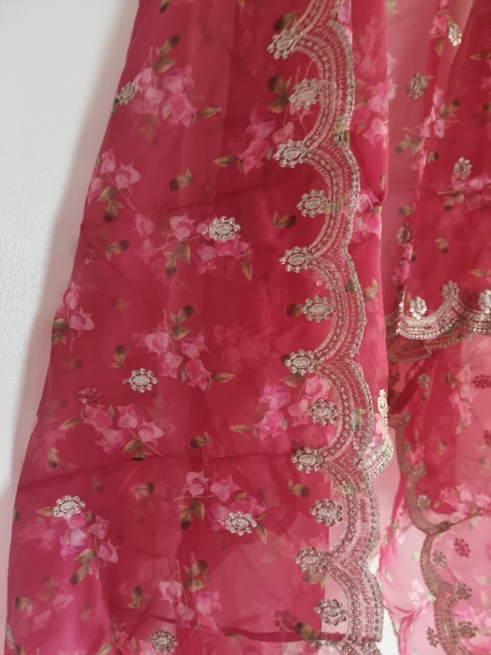 Scallop border floral printed Indian dupatta for women. - Neel Creations By Saanvi