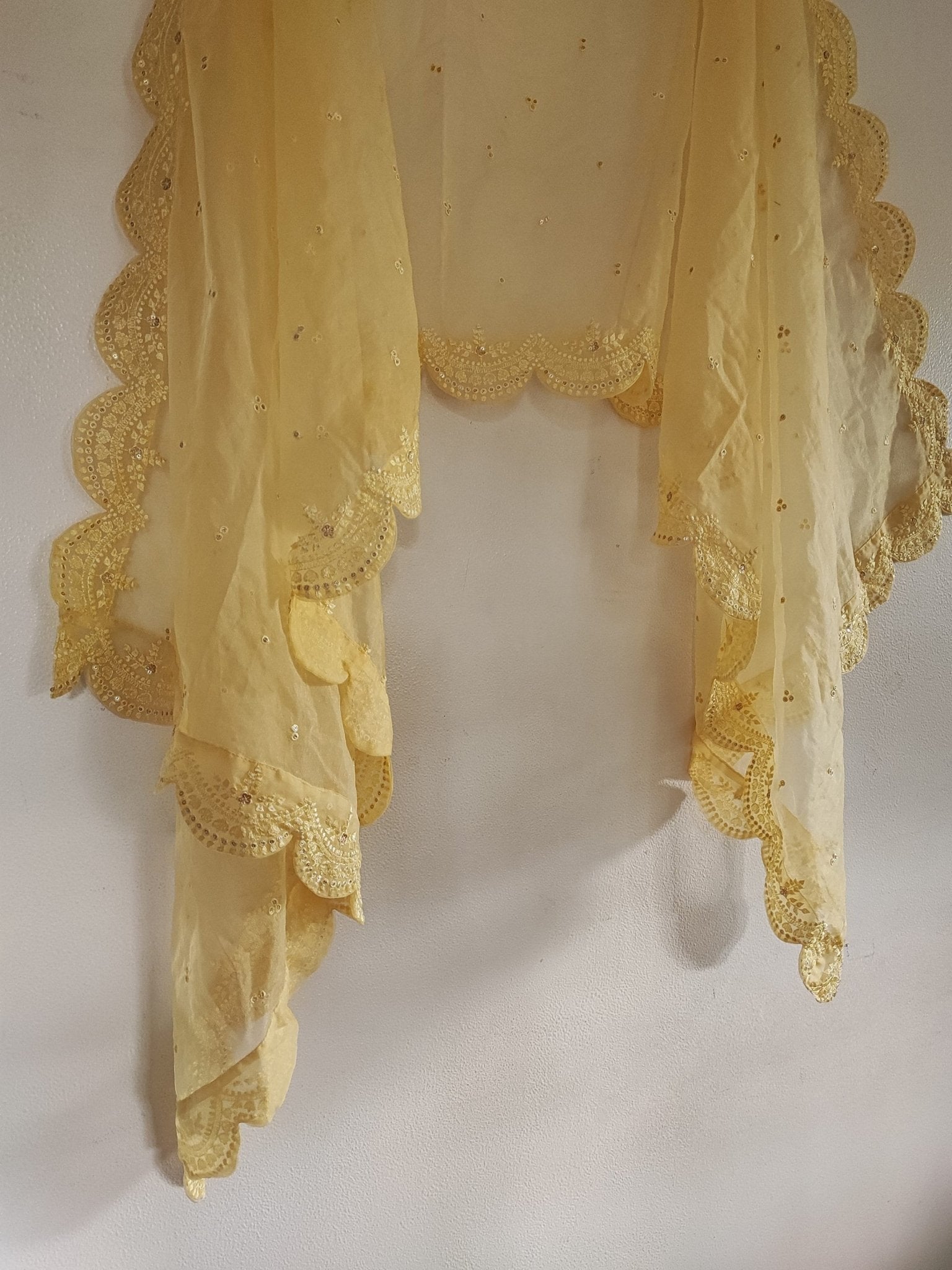 Yellow dupatta in organza fabric. Indian dupatta for women salwar kameez or lehenga dupatta chunni - Neel Creations By Saanvi