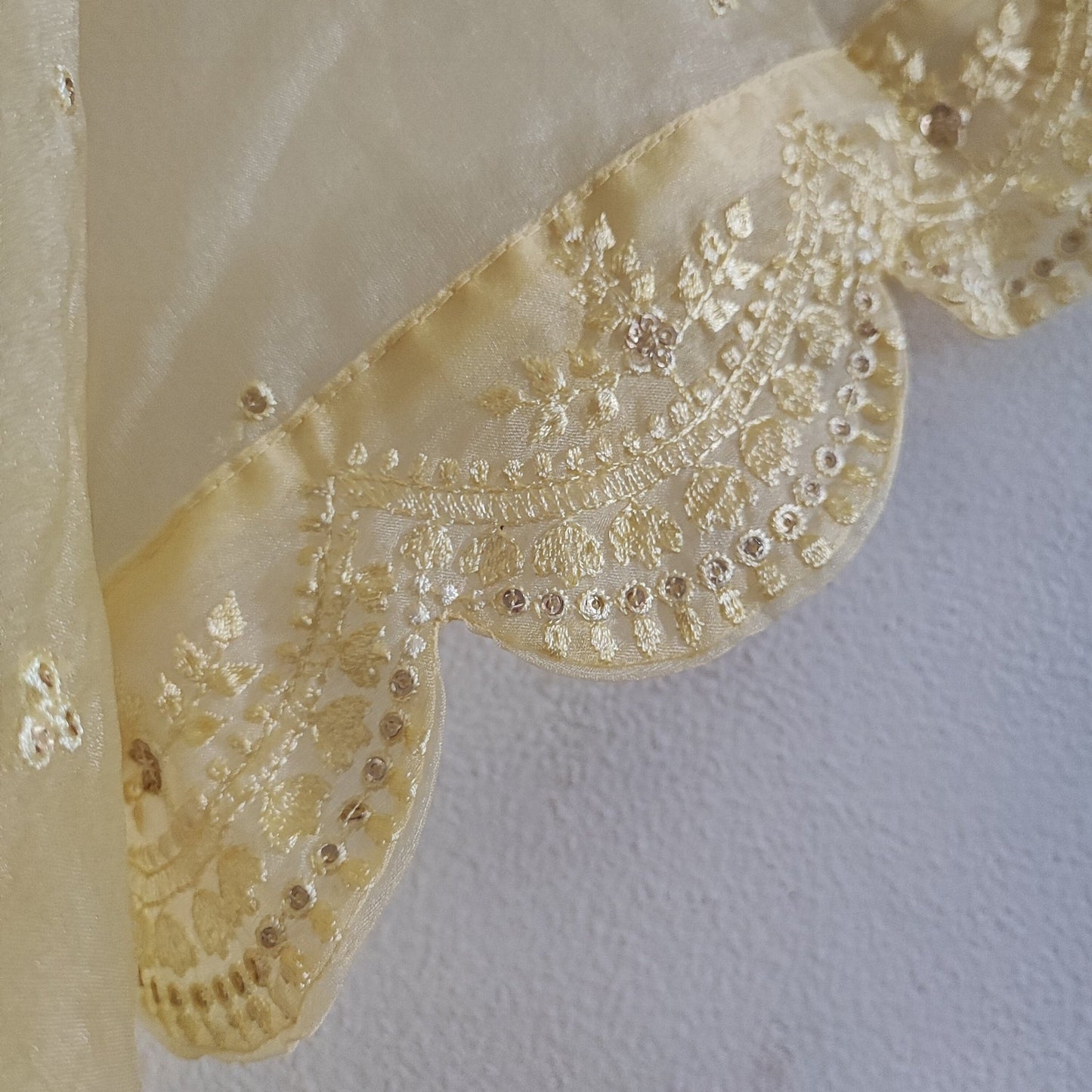 Yellow dupatta in organza fabric. Indian dupatta for women salwar kameez or lehenga dupatta chunni - Neel Creations By Saanvi