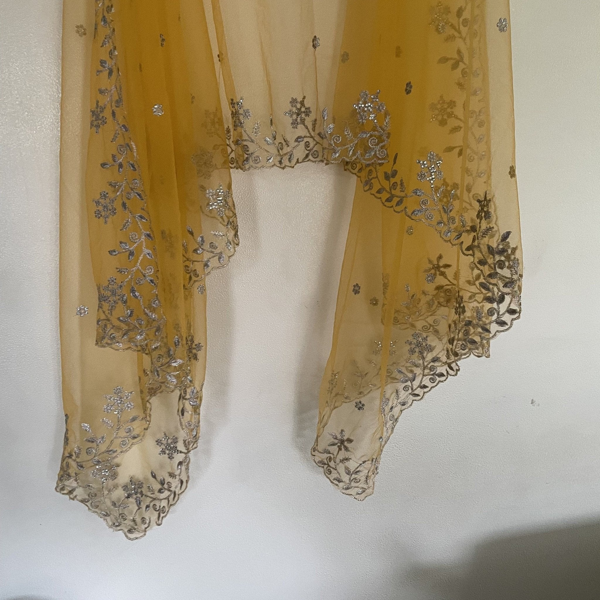 Yellow net dupatta with silver embroidery. Indian dress dupatta - Neel Creations By Saanvi